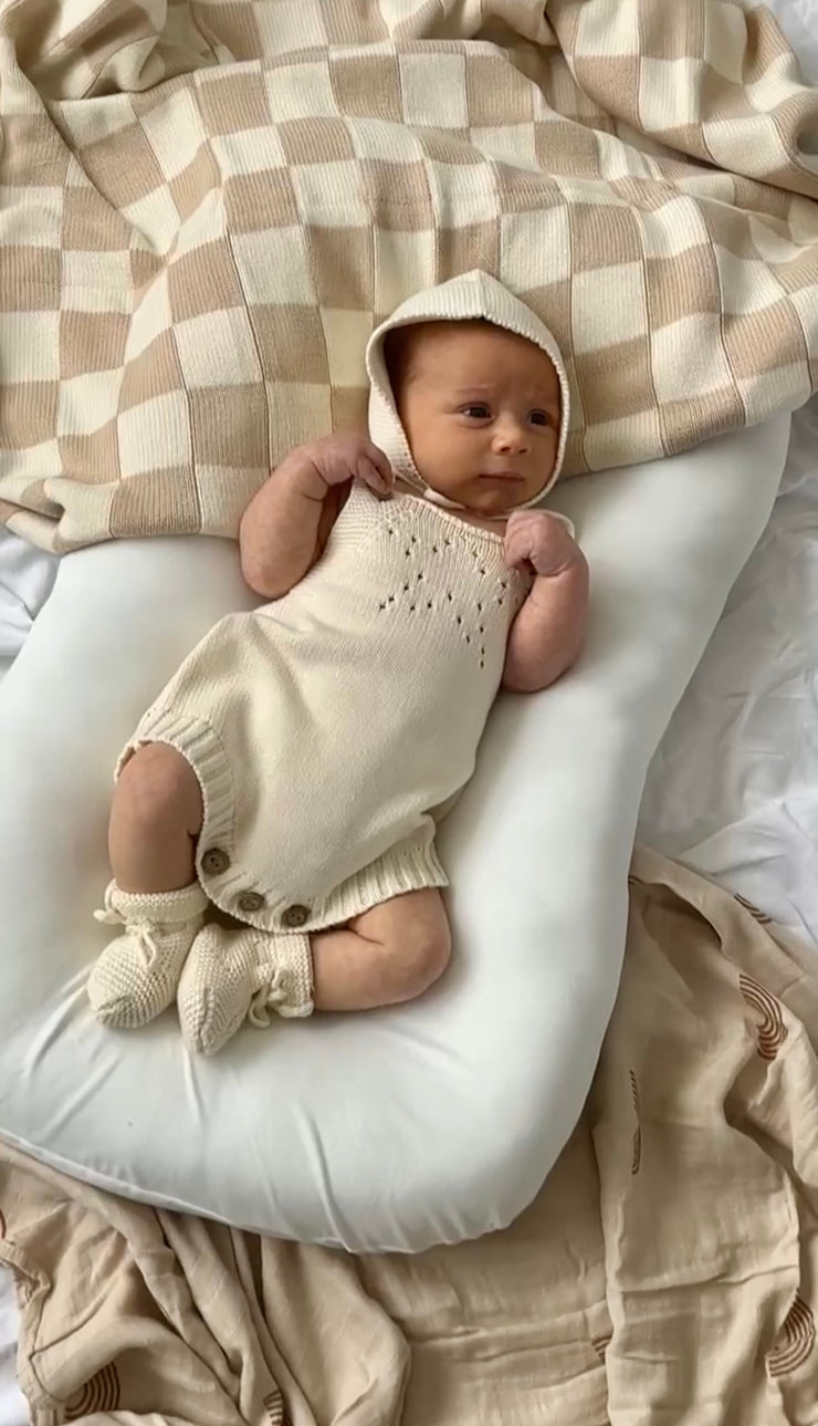 Newborn Knitted Hamper (Oat)