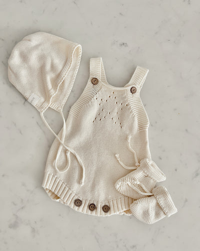 Newborn Knitted Hamper (Oat)